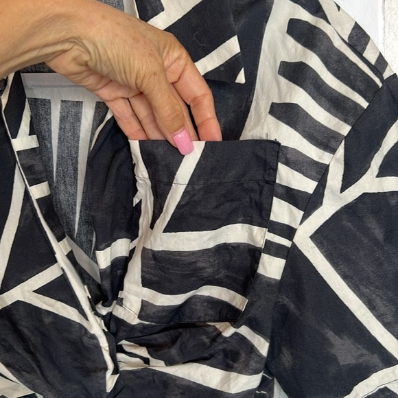 ZARA Cropped Sexy Short Sleeve Geometric Print Ivory Gray Summer Top Size Medium - Picture 8 of 11